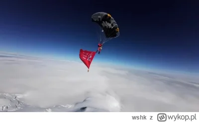 wshk - W kacapstanie bez zmian - propagandowy skok spadochronowy nad Elbrusem.

#rosj...