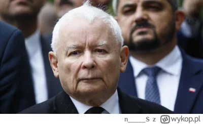 n_____S - Już Platon opisał Jarosława Kaczyńskiego:
Kto jest istotnie dyktatorem, ten...