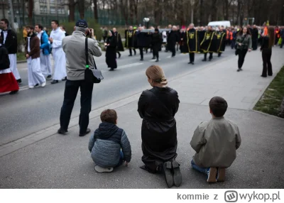 kommie - 21 Wiek w Krakowie -Nowa Huta: Poland cannot into space 
#krakow #bekazkatol...