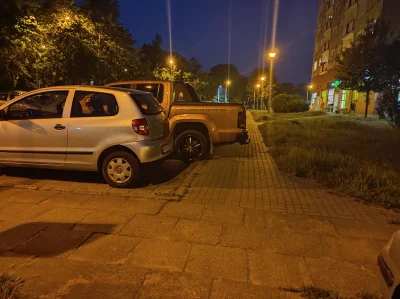 Yelonek - @lopp: Typowe zachowanie amerykańskiego cosplayera rednecka.