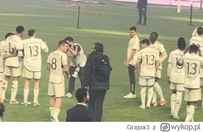 Grajox3 - Toni Kroos jako jedyny z drużyny nie założył specjalnego trykotu przygotowa...