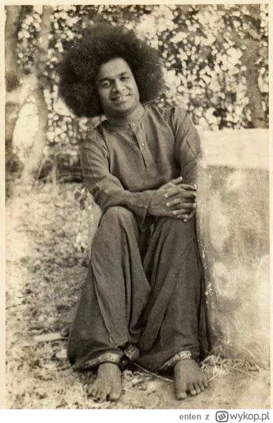 enten - Czy Sai Baba jest w stanie stworzyć kamień którego nie będzie mógł podnieść? ...