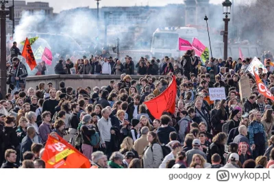 goodgoy - >głównie 20 latkowie pochodzenia północnoafrykańskiego

@Petururururu: skąd...