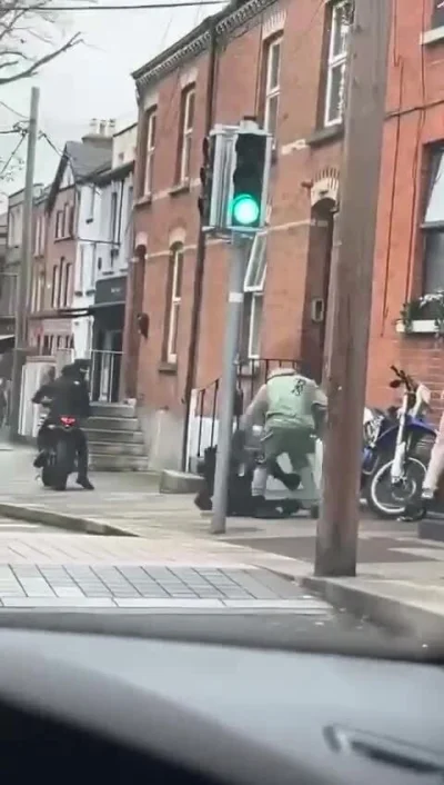 rzaden_problem - #trzecieoko https://dubz.link/v/dd53e0