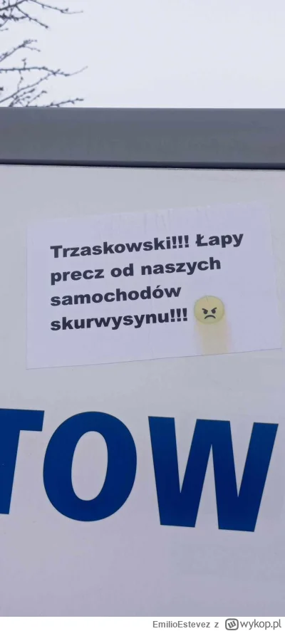 EmilioEstevez - Znalezione na Warszawskim Targowku na parkingu ktory zbarano mieszkań...