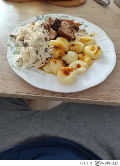 T3sla - #gotujzwykopem #jedzzwykopem #jedzenie 
#obiad 

Karczek faszerowany śliwką (...