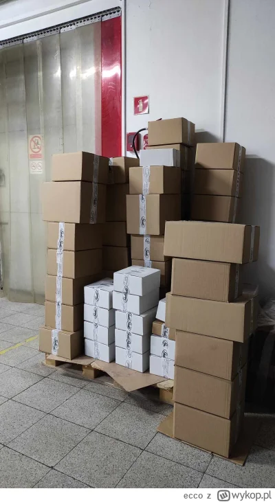 ecco - Wooow! To wszystko paczki z radioaktywnymi żelkami!!!!! Dzięki wszystkim!!!! (...