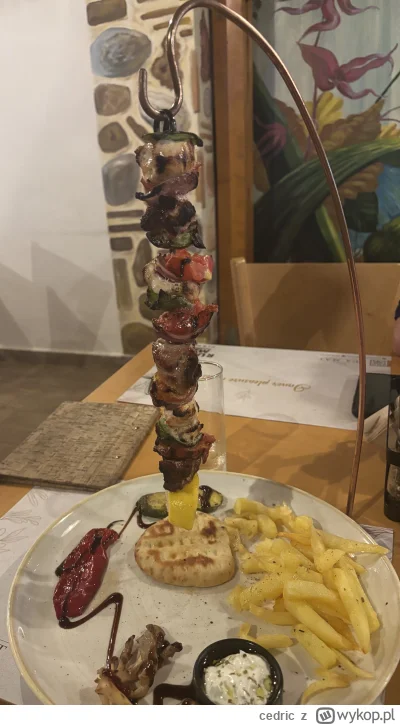 cedric - Souvlaki z kurczaka i wieprzowiny za 12euro