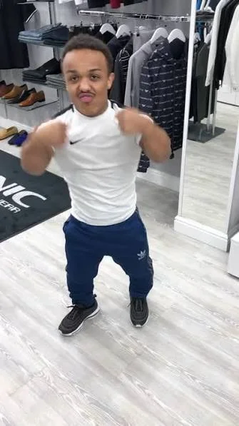 Ryzcel - @OK-OSKI-OSKI: chad? A ile ma? 230cm? Aha no duzo wiesz ale muj chlopak jest...