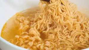 teslamodels - Skoro zupka chińska leży w żołądku parę dni to znaczy że zjem jedna i m...