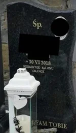 szyderczy_szczur - Ciekawe co u was bedzie pisało..
#pomnik #cmentarz