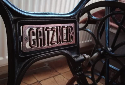 teh_m - Kątówka ze szczotką drucianą, maszyna do szycia Gritzner z 1920-1930 za 200 p...