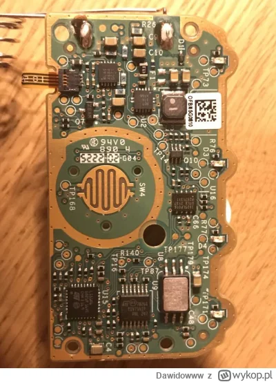 Dawidowww - Cześć,
to jest płytka urządzenia które jest zaprogramowane tak, że działa...