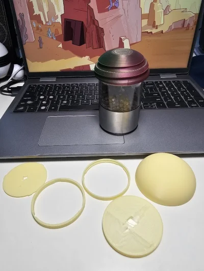 anonim1133 - Od kilku miesięcy nie używam pieprzu bo nie chciało mi się jechać po bat...