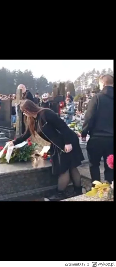 ZygmuntX19 - #kononowicz poważnie do ulana beatka? Kopyta ma zacne. Świńskie ( ͡° ͜ʖ ...