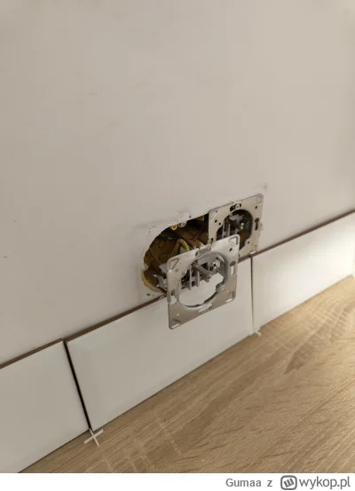 Gumaa - Szykuję się do położenia płytek w kuchni. Zdaje się, że prawidłowym sposobem ...