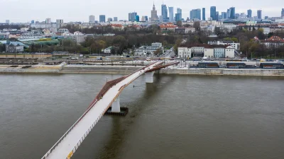 teslamodels - Eh ten most powinien być pieszy bo i tak się nie da przejechać przez ni...