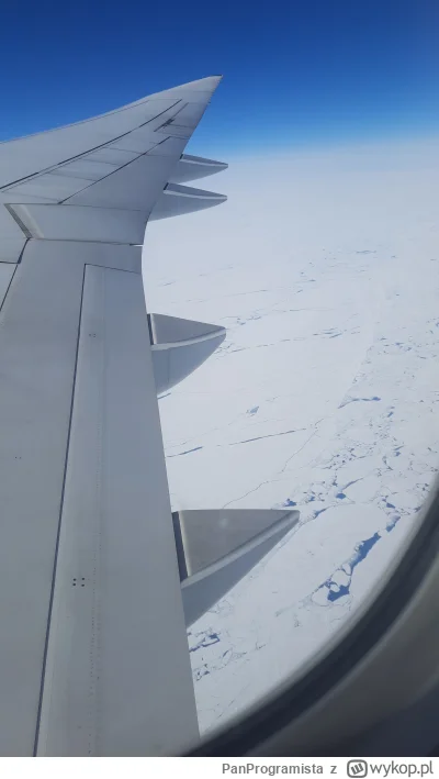 PanProgramista - Wczoraj leciałem nad biegunem północnym.
#podrozujzwykopem