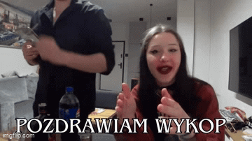 Neobychno - Widać jak gejowi już nc się nie chce. Przy takiej lasce siedzi i nic nie ...