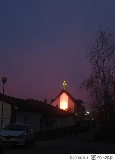 Dorciqch - Dziś #oknonalidla z poziomu gruntu. Czy to kościół płonie?
Nie, to tak cud...