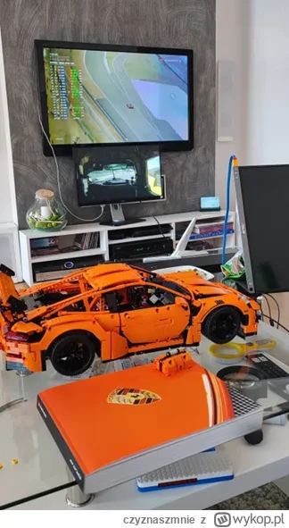 czyznaszmnie - wygrałem z Jon Huiem. 
Nie dość że zaczynałem 2h później, to jeszcze 2...