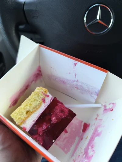 majkel_scofield - Koleżanka z pracy poczęstowała chuopa kawałkiem ciasta ( ͡° ͜ʖ ͡°)
...