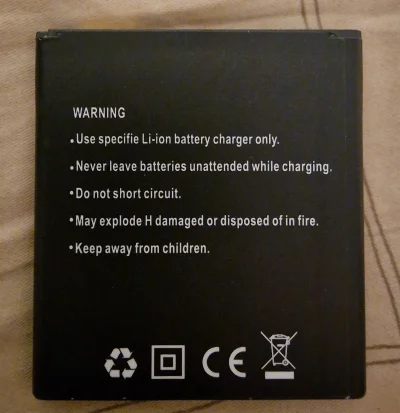 SendMeAnAngel - Bateria ewidentnie używana. Są rysy, ślady, etykieta po prostu naklej...