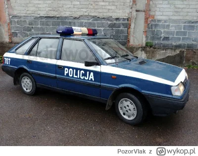 PozorVlak - #krakow z takich ciekawostek, to ostatnio widziałem #policja #polonez na ...