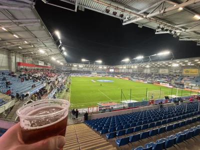 ThrashMetal - #lechpoznan w komplecie, #piastgliwice oczywiście nieliczny ale fanatyc...