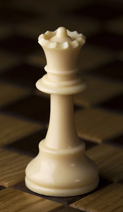 sotilas - ile trzeba najmniej postawić królowych na szachownicy 8x8 żeby każde pole b...