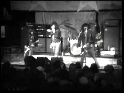 CulturalEnrichmentIsNotNice - Ramones - Blitzkrieg Bop
Liberty Hall (Houston, USA), 1...