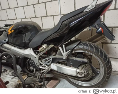 orfan - Mirki ile może być wart ten motor w stanie jak widać? :)
#motocykle
