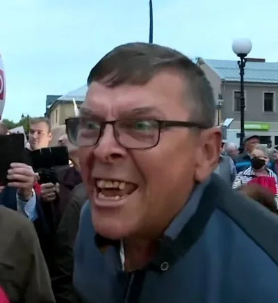 konradoryginalny - @quaintness: