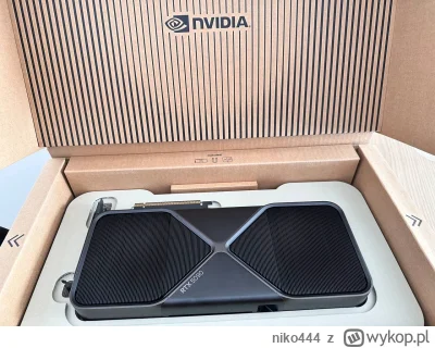 niko444 - Udało się kupić dla chłopa kartę. Śmiechu warte.

#nvidia #rtx #rtx5090 #ka...