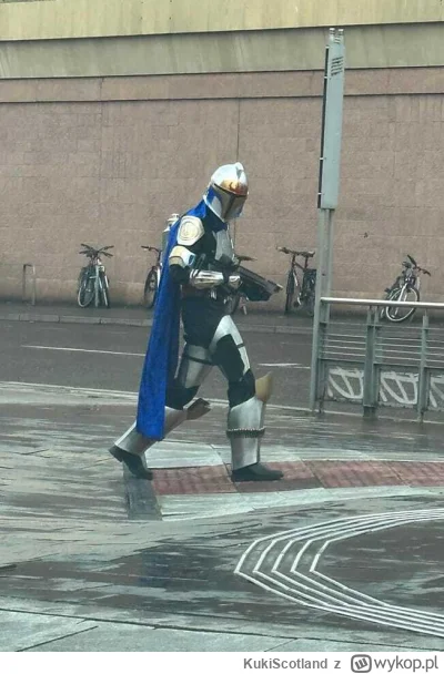 KukiScotland - Huop wczoraj wracał do domu z ćwiczeń(rehabilitacja) obok centrum hand...