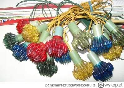 panzmarszrutkiwbiszkeku - @S-Type: szalone lata 90, to były dokładnie takie lampki