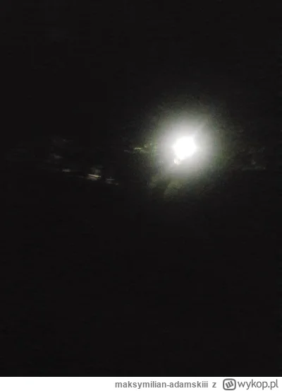 maksymilian-adamskiii - Burza jest k---a , żeby mi czasem nie p---------o mi!!ᕙ(✿ ͟ʖ✿...