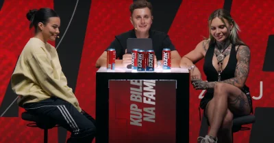 razdwatrzy55 - szara myszka katoliczka, babka od polskiego i julka z ostatniej lawki ...