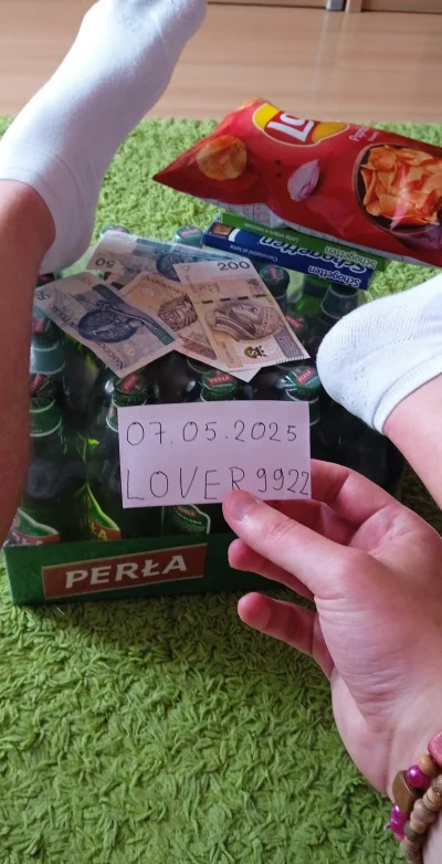 L.....2 - #przegryw #gownowpis 
Dobra huop 33 lata na karku zaprosił dwie 20letnie Ju...