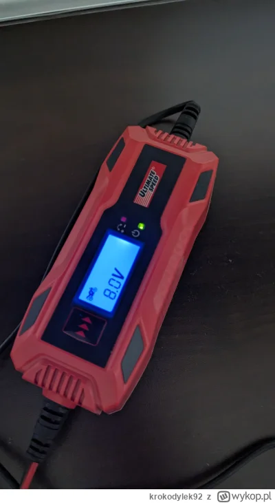 krokodylek92 - @michail-filippo  @rybeczka 
Ograniczenie ładowania jest do 0.8 A I 14...