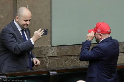 Matuusuu - Nieźle wam PISowcy sodówa do łbów uderzyła, że już się posuwacie do popraw...