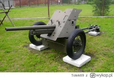 Tolek69 - @elektryczny_mariusz: 45mm armata po tatusiu