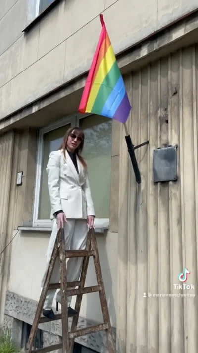 boolProptestingCheatsEnabledtrue - Reżyserkę prosze o odpalenie zdjencia Marianka LPG...