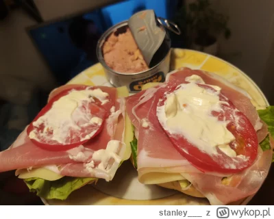 stanley___ - #jedzenie 

Pomidor + majonez to idealne połączenie.
