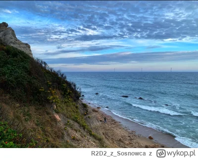 R2D2zSosnowca - @R2D2zSosnowca ogólnie to z każdej strony wyspa wygląda inaczej. Ma d...