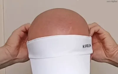 B.....n - @zloty_wkret: gdy ugotowałeś jajo na twardo i nie możesz go wyjąć z kielisz...