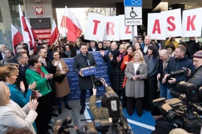 krumkichot - Ty neuropki teraz tez sie oburzycie ze swiety rafalek zablokowal kartona...