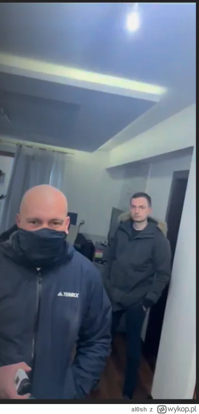 al0sh - @razdwatrzy55 z właścicielem mieszkania, był na strimie parę dni temu