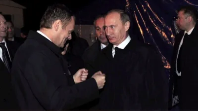B.....n - @Altru: Podanie sobie dłoni na oficjalnym spotkaniu NATO to wielkie mecyje,...