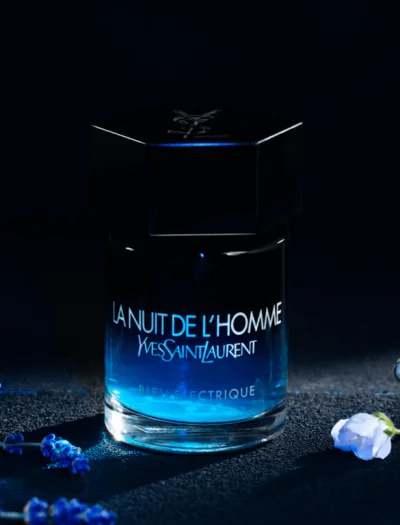 afuera - Sprzedam flakon Yves Saint Laurent La Nuit De L'Homme Bleu Electrique.

poj....